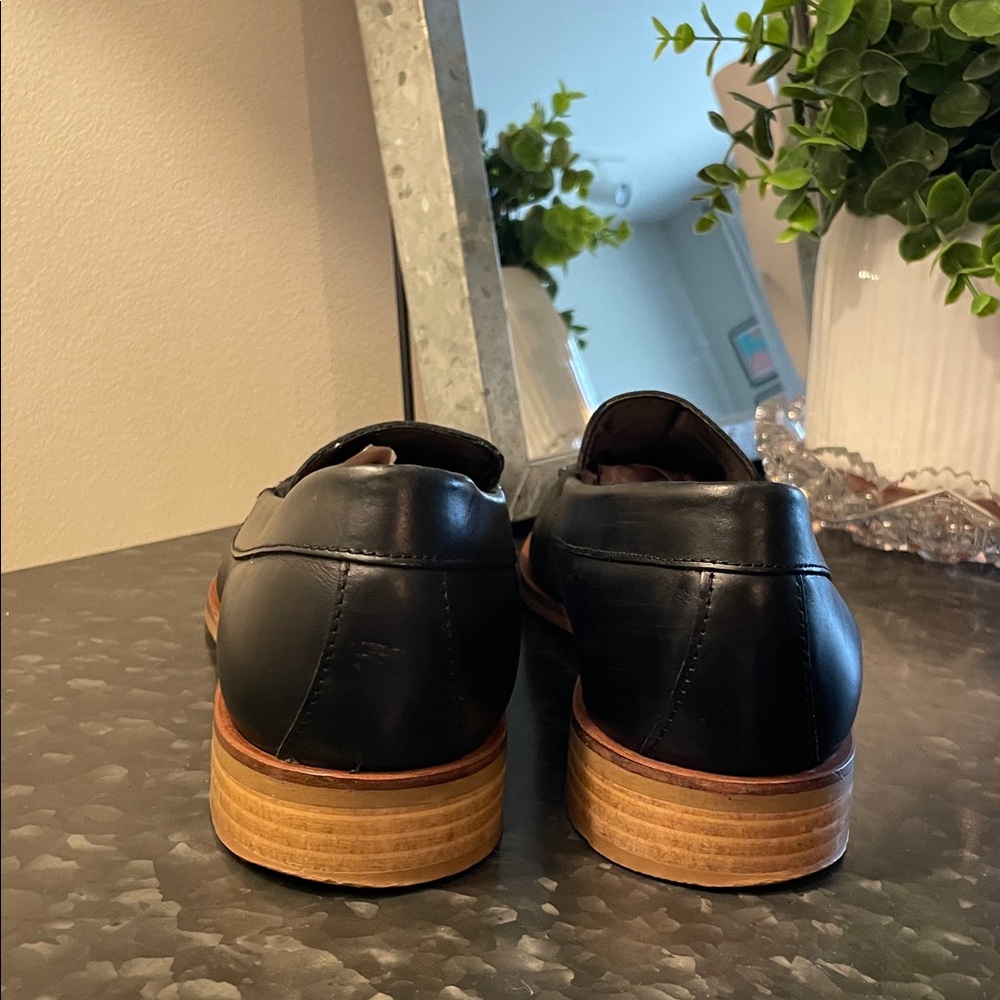 Everlane Leather Loafers - Picture 5 of 7